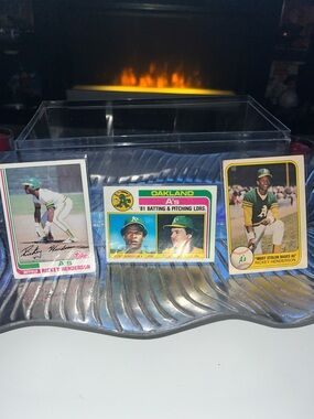 Oakland A's Rickey Henderson Baseball Card Set - Green